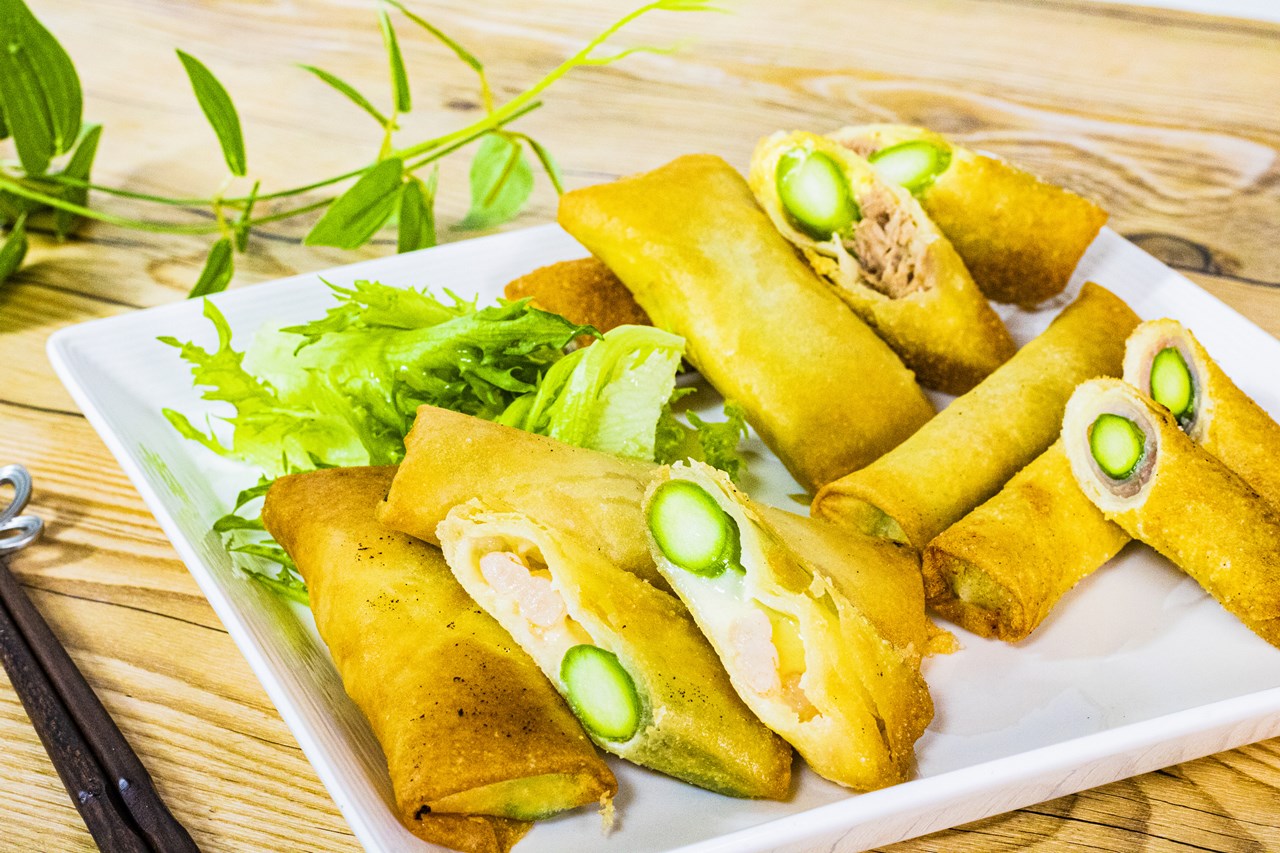 アスパラガスのパーティー春巻き マウロの地中海トマト かんたんレシピ