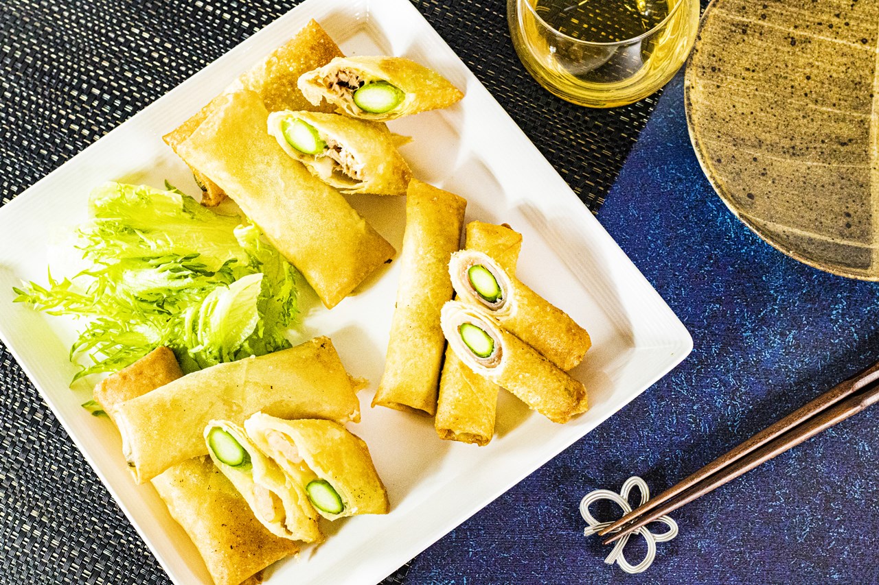 アスパラガスのパーティー春巻き マウロの地中海トマト かんたんレシピ